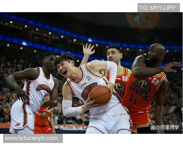 武汉篮球队配合问题引发热议球迷与专家观点交锋分析 武汉篮球队配合问题引发热议球迷与专家观点交锋分析