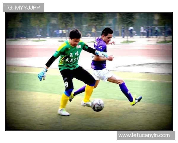 欧洲足球明星聚会打麻将展现球场外的另一面风采与乐趣 欧洲足球明星聚会打麻将展现球场外的另一面风采与乐趣