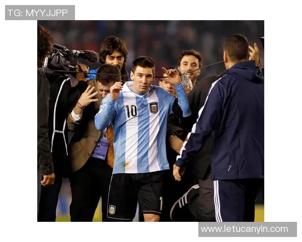 带佩足球明星的魅力与成就解析：他们如何在绿茵场上闪耀光芒