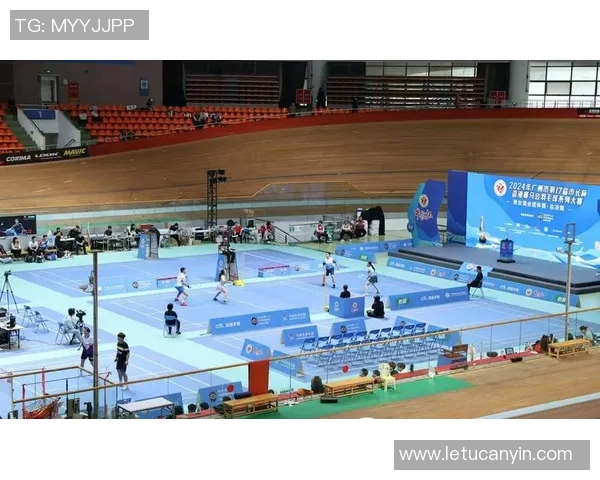 广州羽毛球队在总决赛积分榜上以68分稳居第一名展现强劲实力 广州羽毛球队在总决赛积分榜上以68分稳居第一名展现强劲实力