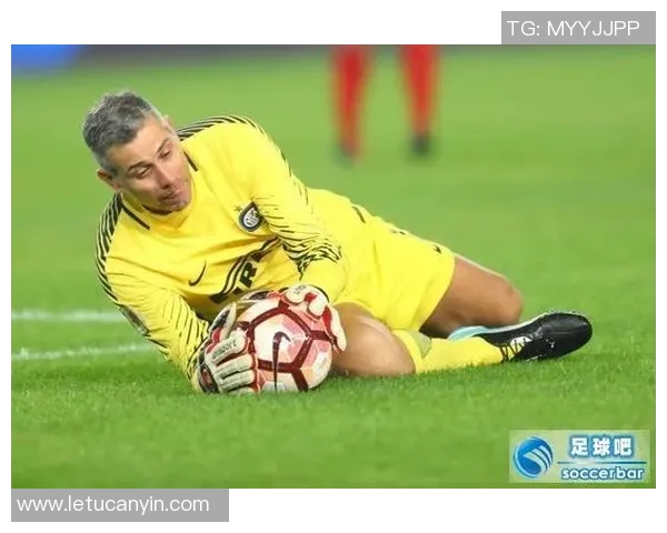 足球明星私密按摩视频曝光引发热议球迷反应不一 足球明星私密按摩视频曝光引发热议球迷反应不一